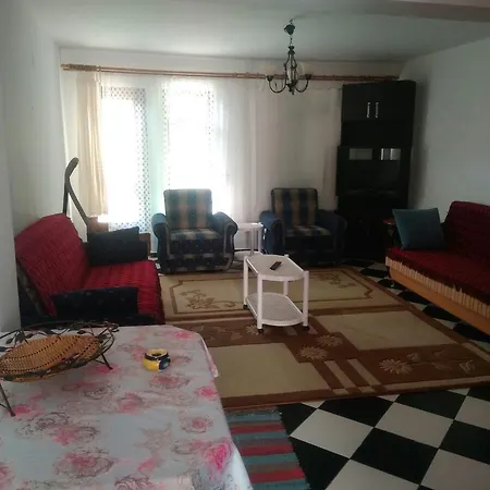 بيت للعطل Lalemiz Ii
